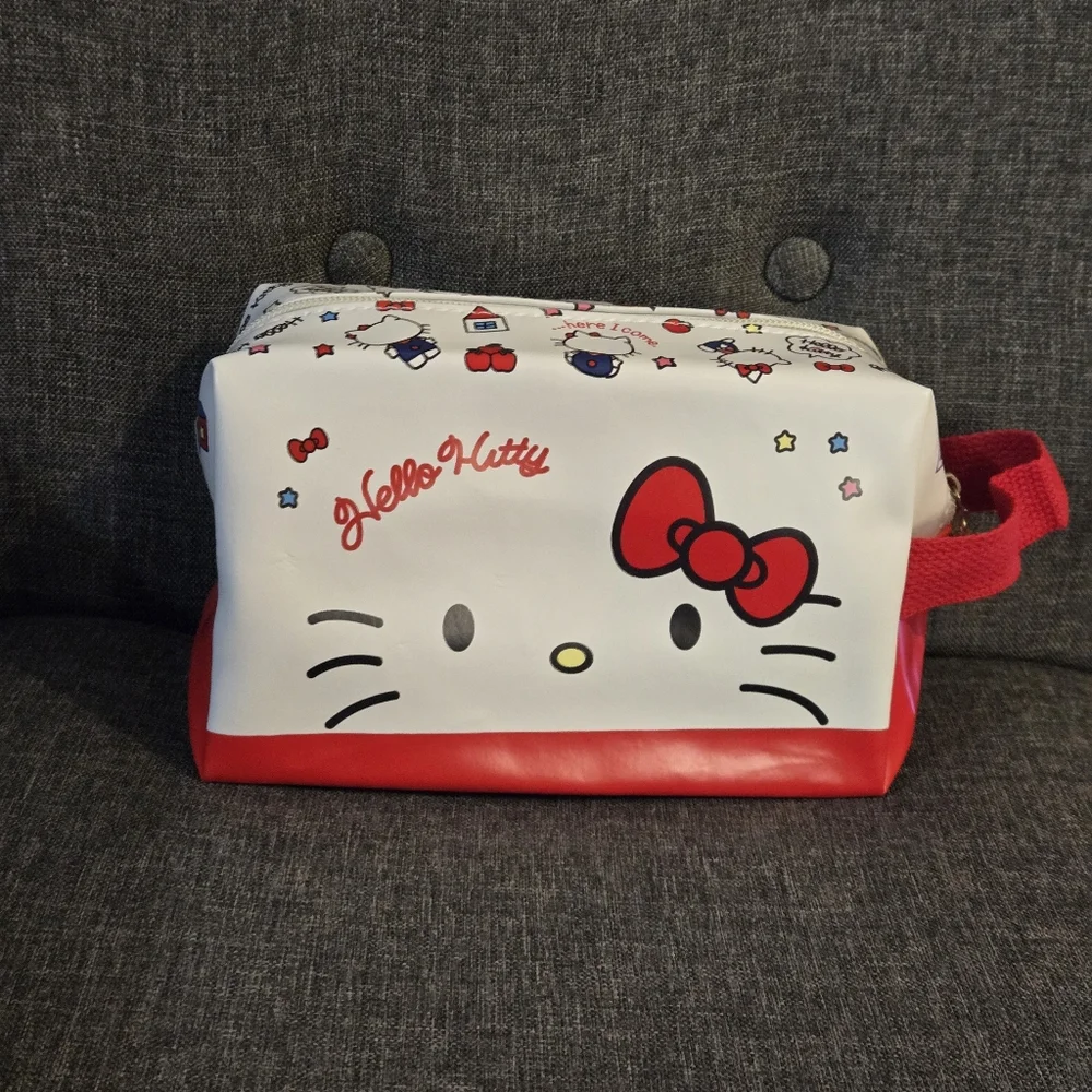 Hello Kitty Red and White Bag